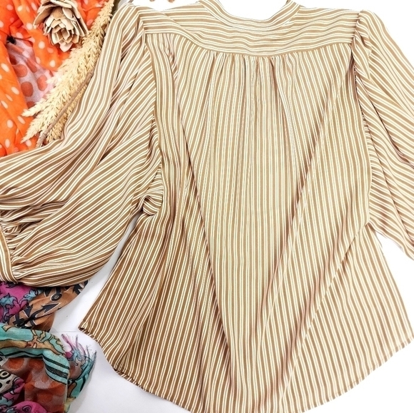 🔴 Calvin Klein Camel Tan Cream Striped Bubble Sleeve Top Sz M - Picture 11 of 11